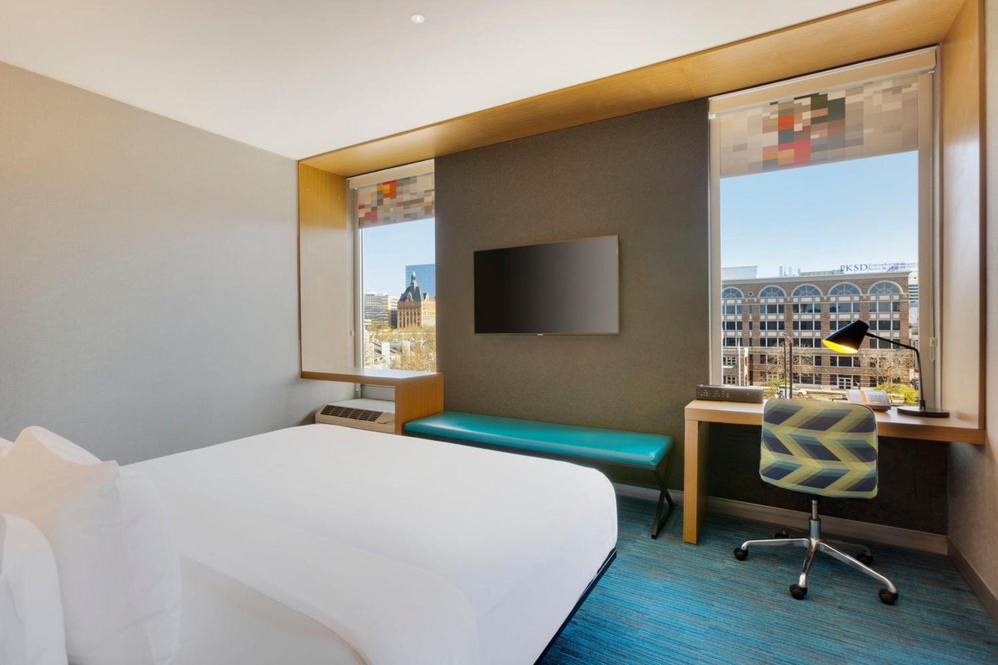 Aloft Hotel Milwaukee Downtown Exterior foto